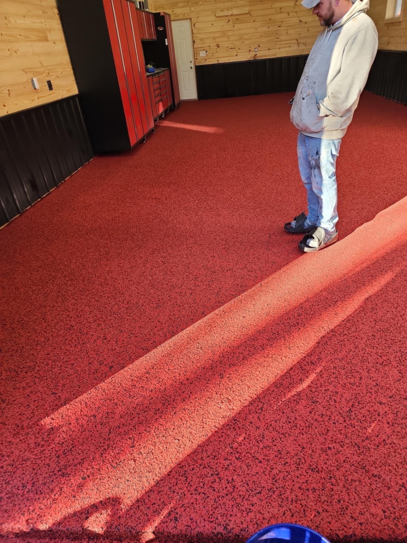 Red flake epoxy shop floor in Ozark, Missouri